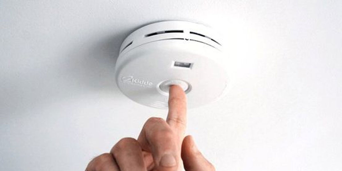 Smoke alarm check